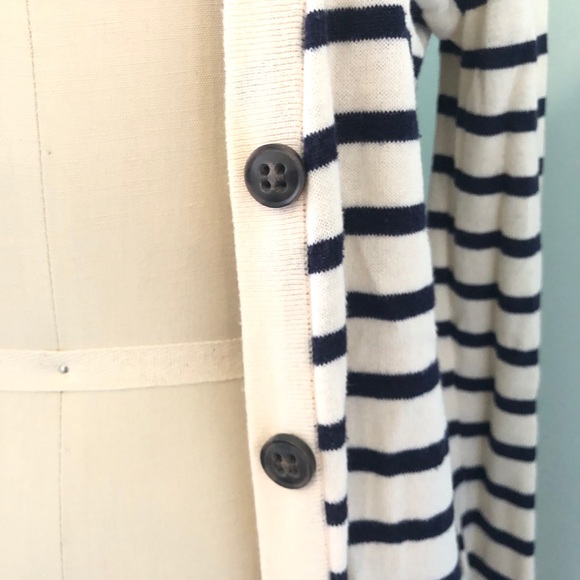 Discounted shipping! BDG striped cream preppy cardigan - Picture 2 of 6